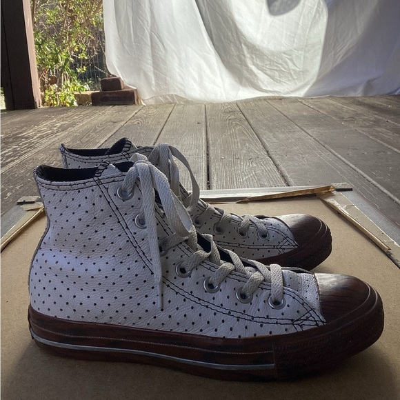 Converse white and brown casual high top dots and faux wood souls, size 5 - Picture 6 of 9